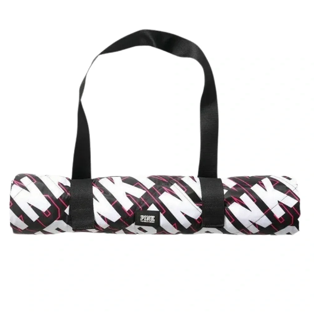 PINK • Victoria’s Secret Packable Blanket Picnic Beach Festival Camping
